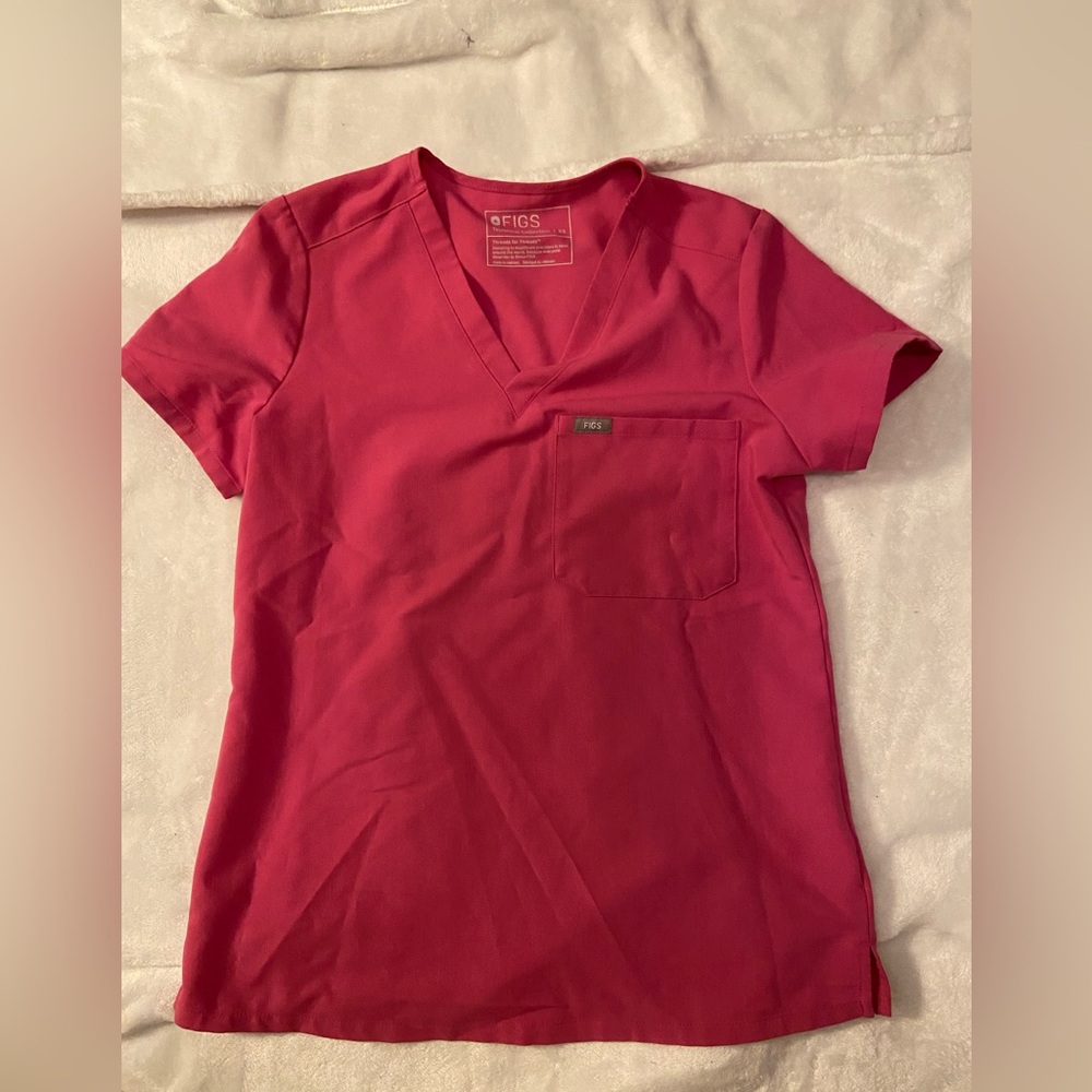Pink FIGS scrub top and jogger bottoms